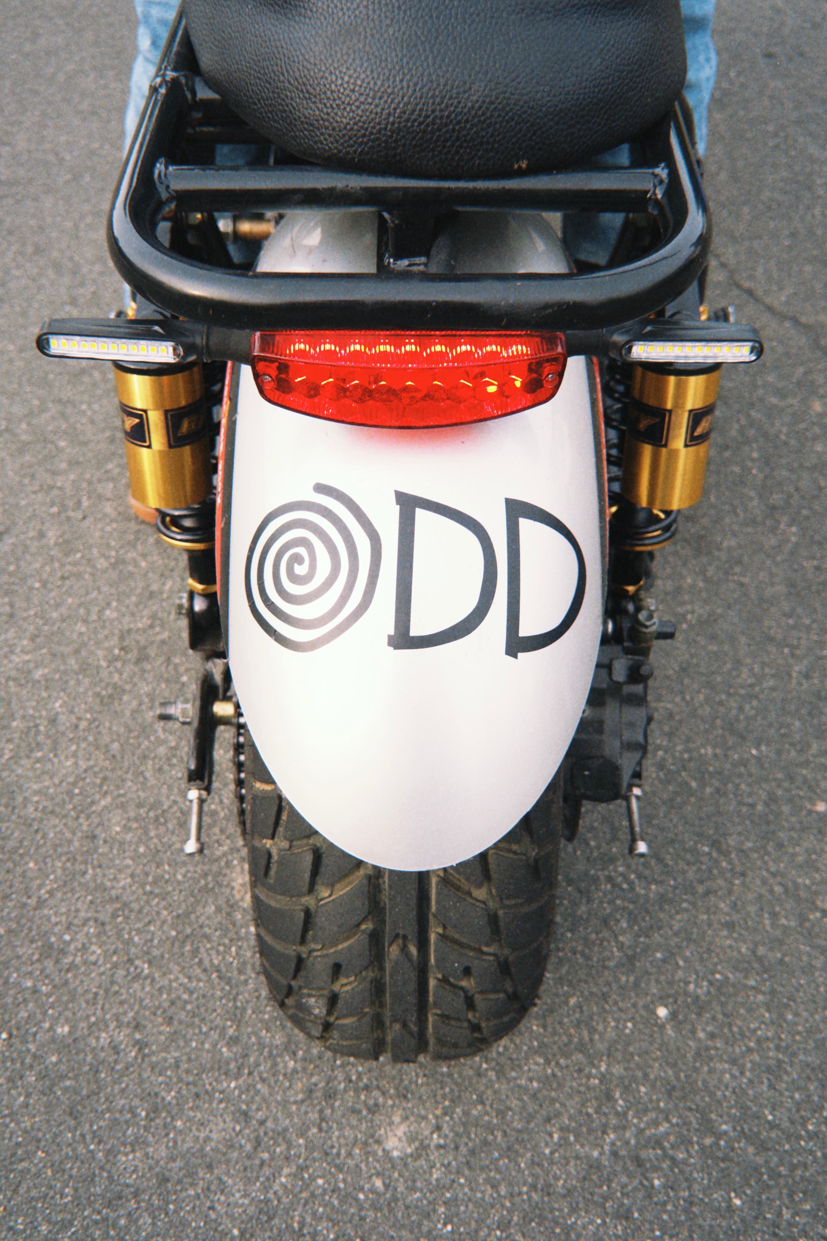 BLACK & WHITE ODD DECAL