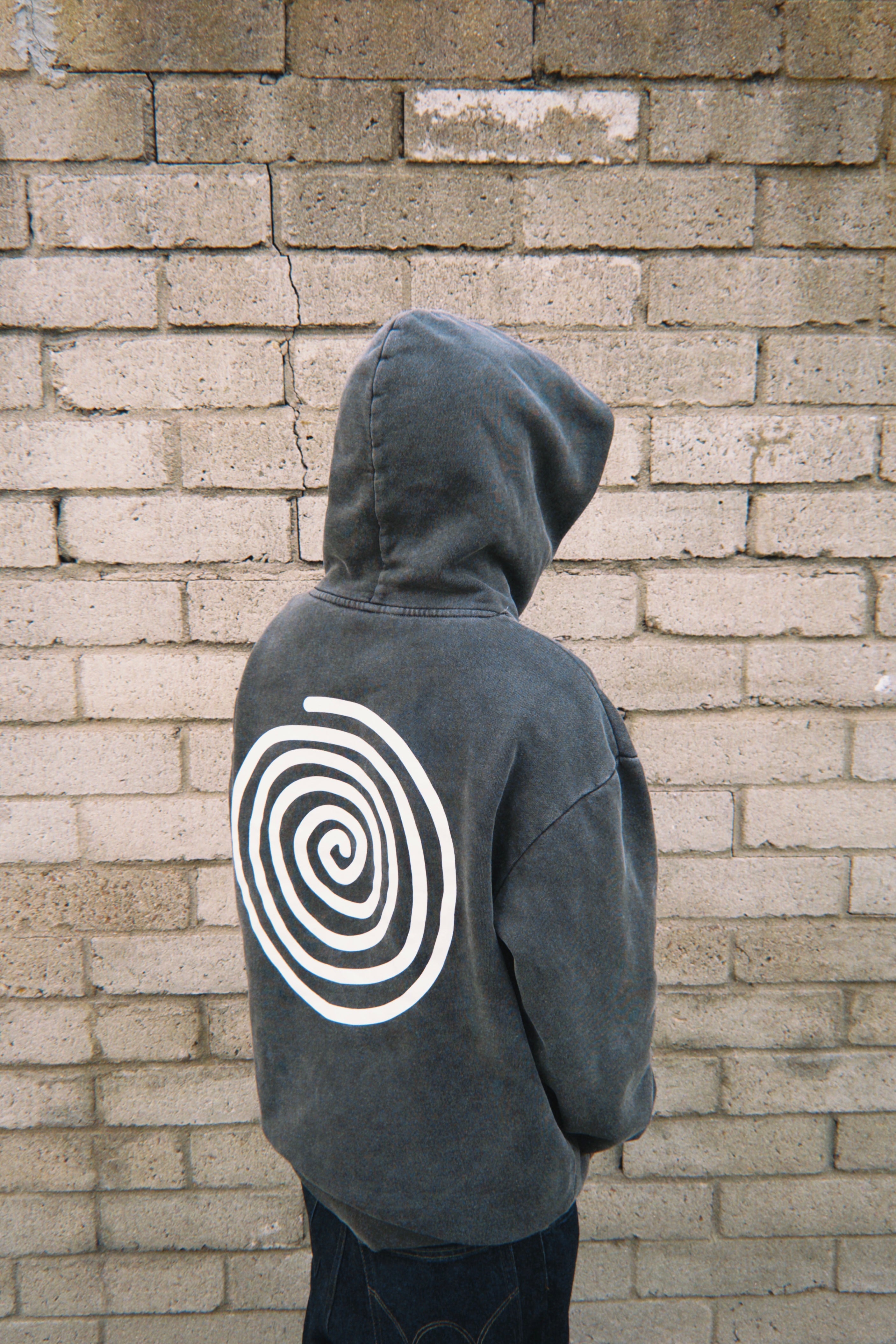 CLASSIC CHARCOAL SPIRAL HOODIE